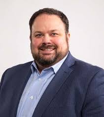 Jerry Oliveras's Instagram, Twitter & Facebook