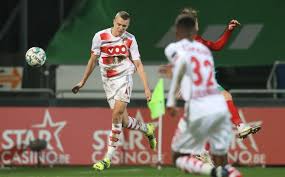 Great season for this club so far and before the match with standard, their deficit to this team is only 2 points. Kv Oostende Bijt In Het Zand Kustboys Geven In Allerlaatste Het Nieuwsblad Mobile