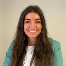 Beatriz Robledo's Instagram, Twitter & Facebook