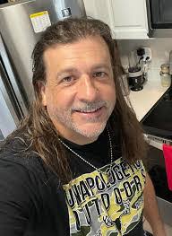 Max Rode's Instagram, Twitter & Facebook