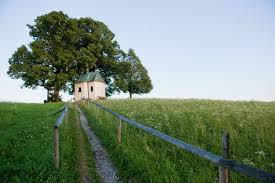 Kreuz und quer durch die heimat des salzes, immer auf der spur des weißen goldes und mit dem plätschern des inns im ohr: Landschaft Oberbayern Peter Von Felbert