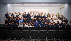 Realizan cambio de mando en comandancia de Bomberos de Colima