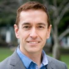 Ken Sills's Instagram, Twitter & Facebook