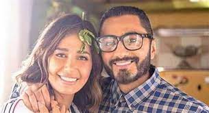 أبدت الفنانة منة فضالي رأيها في الفنانة حلا شيحة بعد الجدل الذي أثير اليوم حول مشاهدها في كليب غنائي من فيلم مش أنا مع المطرب تامر حسني حيث قالت أنها لا يصح أن ترتدي حجاب ثم تقوم بخلعه وضد المرأة التي ترتدى الحجاب في يوم. C8jedjcyh7954m