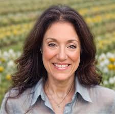 Lightwaves: Photography by Jeané Blazic