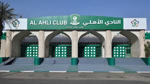 وتولى ماجد النفيعي رئاسة النادي الأهلي السعودي لمدة 4 سنوات مقبلة، خلفًا لعبد الإله مؤمنة المستقيل، بعدما نجح النفيعي في انتخابات الجمعية العمومية التي عقدت منذ 6 أسبوعين. Ø§Ù„Ø£Ù‡Ù„ÙŠ ÙŠØ¹Ù„Ù† Ø¹Ù† Ù‚Ø§Ø¦Ù…Ø© Ø§Ù„Ù…Ø±Ø´Ø­ÙŠÙ† Ù„Ø±Ø¦Ø§Ø³Ø© ÙˆØ¹Ø¶ÙˆÙŠØ© Ø§Ù„Ù†Ø§Ø¯ÙŠ