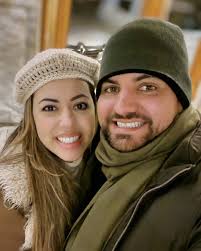 Hoje entramos na contagem regressiva hein meu amor, @helo_moreira12, faltam  2 meses, 60 dias, 1460 horas pro dia mais importante da nossa vida como  casal! Tô feliz, ansioso, apreensivo mas ao mesmo