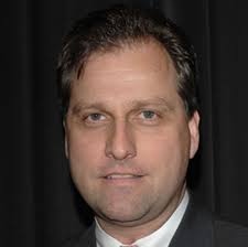 One Simple Thing the Cable TV Industry Can Do to Save Itself