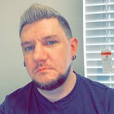 Jamie Benn with an homage to Rougned Odor