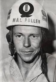 Johnny Parsons (USA) 1971 V From the United States for the big Speedway  event, Johnny Parsons, also in an Offenhauser.