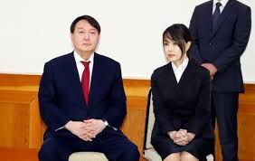정세균 총리 윤석열 하는 것 보면 정치인 같아. ê²€ì°° ìœ¤ì„ì—´ ê²€ì°°ì´ìž¥ ë¶€ì¸ ê¹€ê±´í¬ ì˜í˜¹ ìˆ˜ì‚¬ ëŒìž… ì•„ì£¼ê²½ì œ