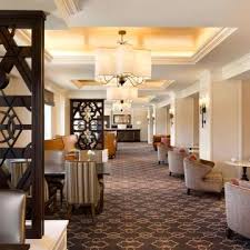 Fairmont Chateau Lake Louise Ski Independence