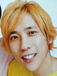 金髪メンズは眉毛も染めるべき おすすめカラーから染める方法までご紹介