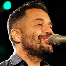 Daniel Drexler presenta "Uno" y celebra el fin de su dilema entre la  ciencia y la música