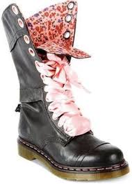 The only thing tougher than a docs boot is the person wearing it. Cleep Asos Dr Martens Sinclair Bottes Compensees