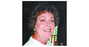 Renee Creswell's Instagram, Twitter & Facebook