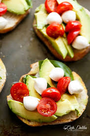 Caprese Crostini With Avocado Slices Are Quick To Make Grilled Avocado Caprese Crostini Appetizers Crostini