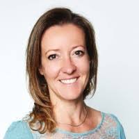 Sarah Lowther's Instagram, Twitter & Facebook