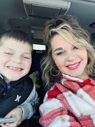 Laura Keiser's Instagram, Twitter & Facebook