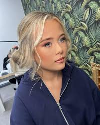 How beautiful is she 😍😍😍 This little beauty was my flower girl 13 years  ago and look at her now 😭 absolute stunner @carrieeblake what a way to  make me feel old