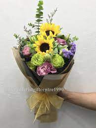 pin by signe deleuran on cvety buk vertik amazing flowers flowers bouquet flower gardening diy