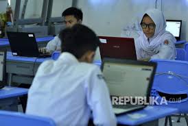 Pensil 2b sesuai petunjuk di ljun. Ribuan Wb Kejar Paket C Di Indramayu Siap Ikuti Unbk Republika Online