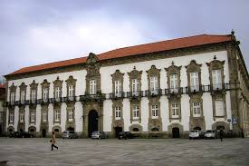 O fogo começou na cobertura . Episcopal Palace Porto Wikipedia