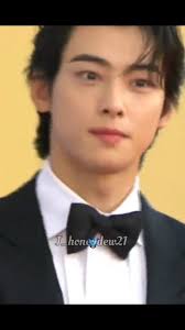 Awww, Felix is such a sweet son 🤧 He bought birthday presents for his  Mommy from SSG 😭 and asked us for birthday gift suggestions 🤗 I love my  babies, Felix Cha @