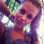 Adela Curry's Instagram, Twitter & Facebook