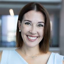 Lindsey Ramirez's Instagram, Twitter & Facebook