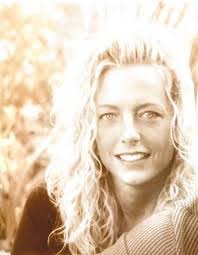 Mallory May's Instagram, Twitter & Facebook