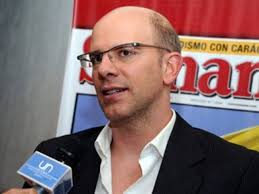 Alejandro Santos ganó el premio de periodismo María Moors Cabot