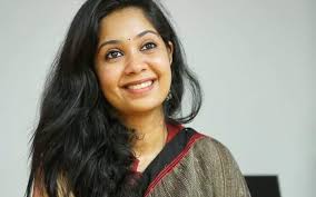 Young artist holds 3-D virtual reality art exhibition themed