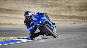 Here, you can analyze the full information about the 2021 model of faw senya r7. Neue Supersport Maschine Die Yamaha R7 Mit 73 4 Ps
