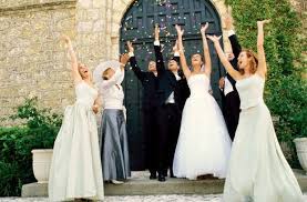 Die hochzeit findet an einem sonnabend, im hause der brauteltern, in einem gasthause statt. Hochzeit In Polen Traditionen Brauche Und Feierlichkeiten Weddix