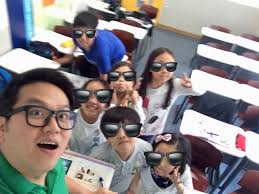 10~12년 전에 아발론(영어 학원)에서 일할 때 찍은 사진들이에요. 그 학생들은 지금은 대학교에 다니거나 일을 하고 있을 거예요.  저는 다시는 학원에서 일하고 싶지 않지만 ㅋㅋ 그때는 정말 좋은 추억이었어요~