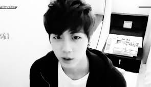 During it, he got vulnerable with army and revealed how he was really doing right now. Bts Reaction To You Being Depressed