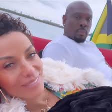 Prayers going up for Nicole Murphy's partner Warren Braithwaite. He passed  away after a battle with cancer. On March 2, close friends of the actor  took to social media to mourn his