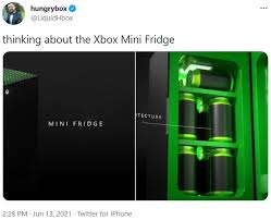 We thought that was the end of that, but no, team green is back with another kitchenware item: Cvudjj O Pttsm