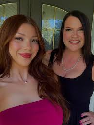 2 views per pic you're welcome 😇