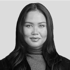 Honored to announce that I've officially joined the ranks as the fifth  lawyer in my family! In February, I proudly graduated from Baylor Law  School, making me the third Baylor Lawyer in