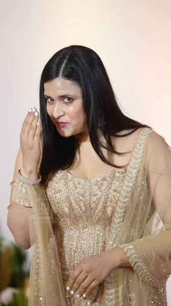 Mannara Chopra arrives at Mr. Faisu Reception🫶🏻❤️, ., ., .,  #bollywoodhelpline #4kbollywoodmoments #bollywood #spotted