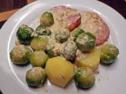 Rosenkohl Kasseler Auflauf Chefkoch Kassler Rezept Ketogene Ernahrung Rezepte Rosenkohl