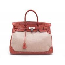 The pouch de bottega veneta. Une Vente Aux Encheres De Sacs Hermes A Monaco Vogue Paris