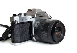 I don't remember if the k 1000 has a user removable screen or not, i'm at work so i cannot look, but you can tell by looking for a little tab on the screen. Pentax K1000 Camerapedia Fandom