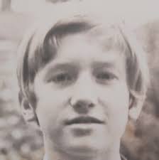 Hi just out of curiosity, I have a 2009 twin too and my luggage blind rod  seems to not fit in the sensor holder either side of the boot!! It's like  it's