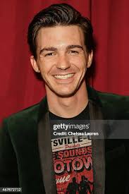 76 Aaron Carter And Drake Bell Perform At The El Rey March Stock Photos,  High-Res Pictures, and Images