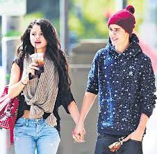 Later we see justin have a relationship with hailey baldwin. Selena Gomez Justin Bieber To Welcome New Year Together