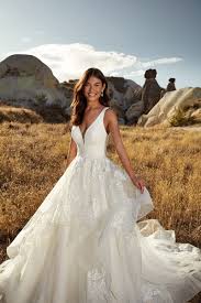 Bei uns findest du zahlreiche liebevoll gebrauchte brautkleider, die auf eine weitere zukünftige braut warten, die sie beglücken dürfen. Wedding Dress Dr2016 Athena 2021 Collection Eddy K Bridal Gowns Designer Wedding Dresses 2022
