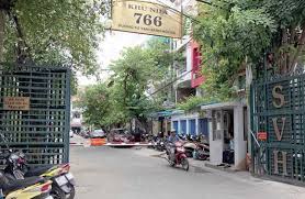 Nhân viên canh giữ nghiêm ngặt. Bao Sai Gon Giáº£i Phong